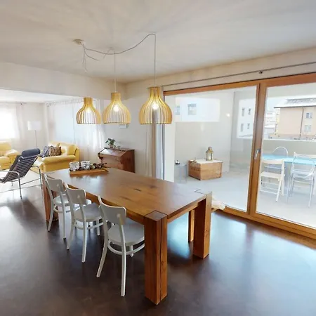 Mai1 Apartment